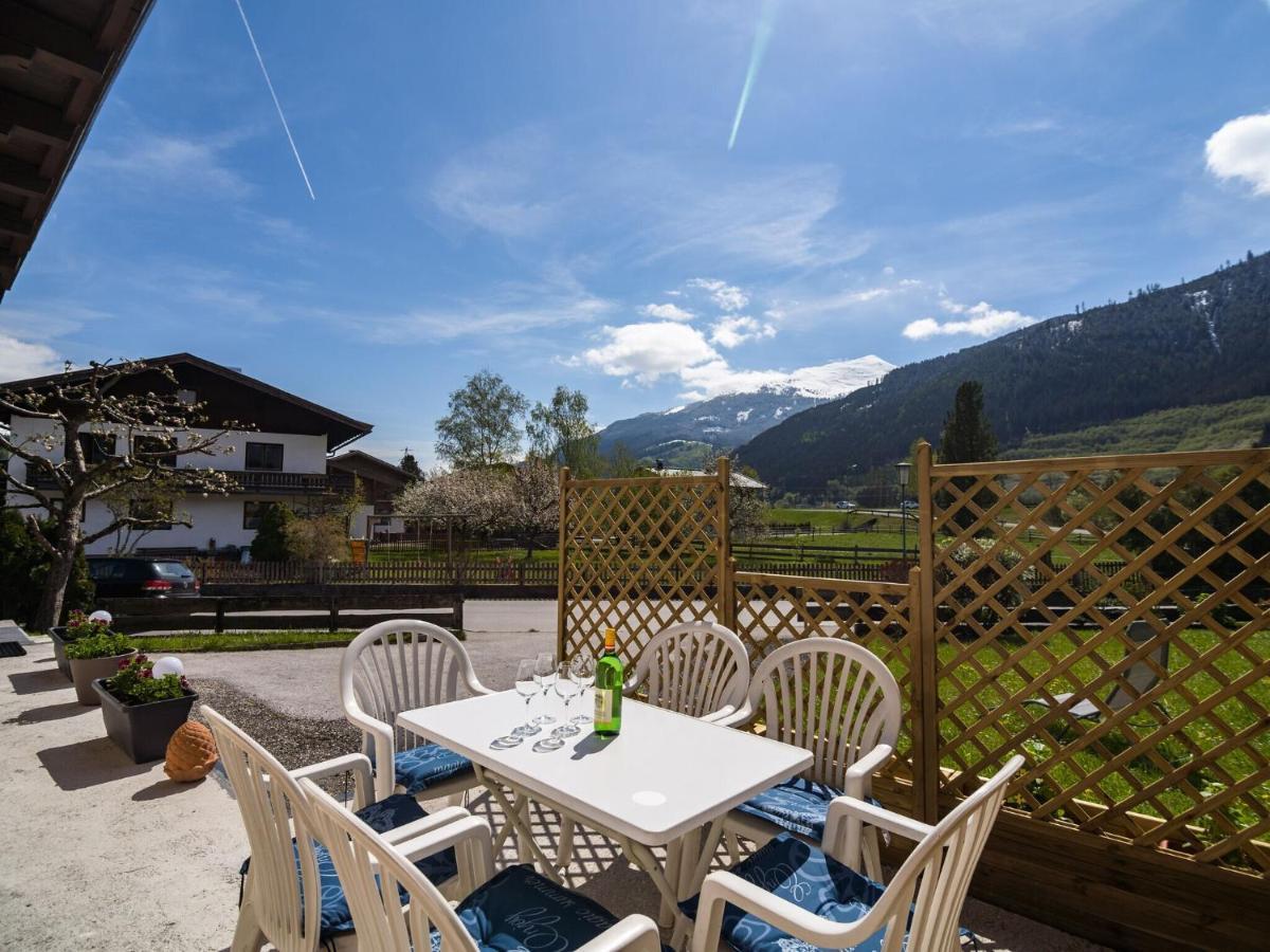 Modern Apartment Near Ski Area In M Hlbach Dorf  Extérieur photo